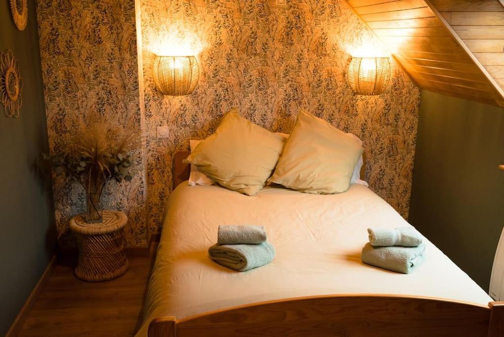 Gite De Charme Avec Spa, Baie Du Mont St Michel Sougéal Kültér fotó